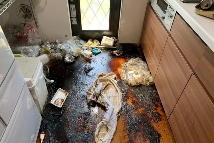 【写真】特殊清掃員が見た孤独死の壮絶現場　細菌やウイルス蔓延の懸念も