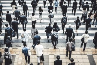 「投資を始める前に知っておきたいこと」を億り人が紹介（イメージ）