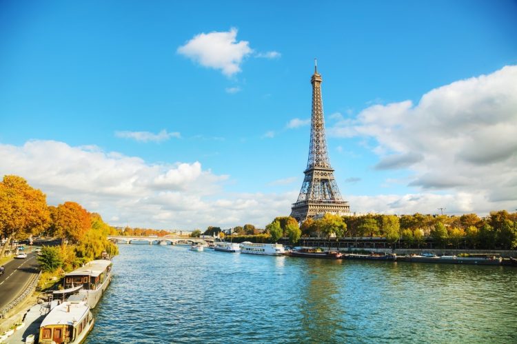 実際に働いてみてわかった、日仏で大きく異なる「働き方」とは？（写真：イメージマート）