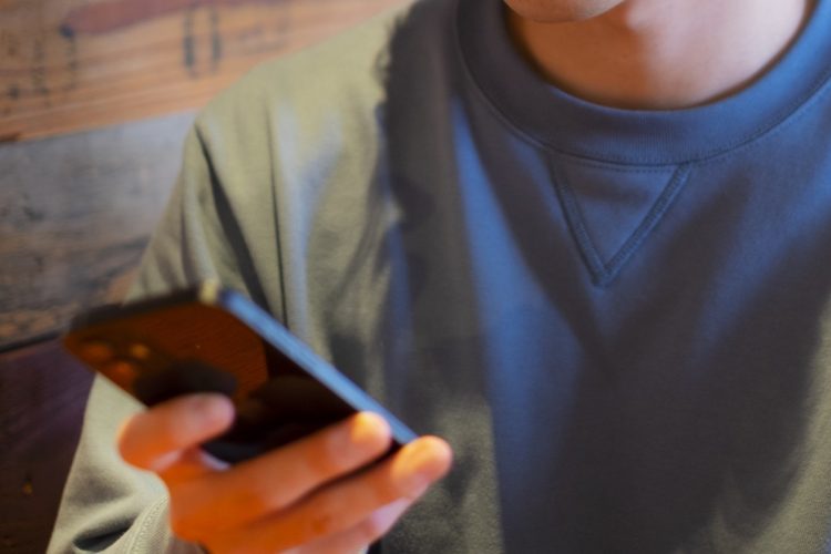 いまでは大学生からNISAで投資を始める人も少なくないという（イメージ）