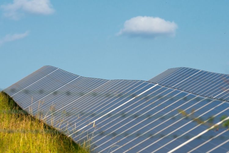 ペロブスカイト型太陽電池をいち早く実用化する国はどこか（Getty Images）
