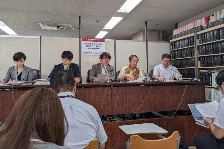 会見をおこなった全国統一教会被害対策弁護団