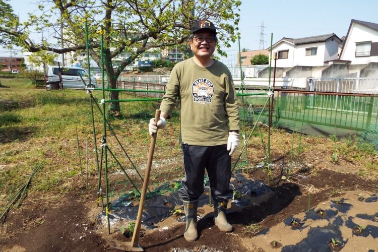 「トカイナカ」での生活が「老後にお金の心配をせず健やかに過ごすカギ」と語る森永卓郎氏（2018年撮影）