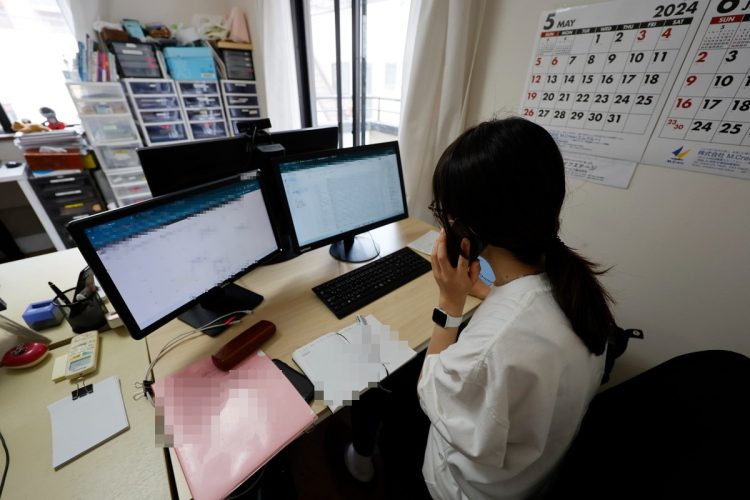 訪問介護サービスの基本報酬が引き下げで現場は疲弊している（「NPO法人グレースケア機構」のスタッフ）