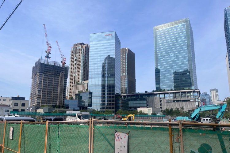JR大阪駅前に建設中の「グラングリーン大阪 ザ ノース レジデンス」。最上階の一室は25億円