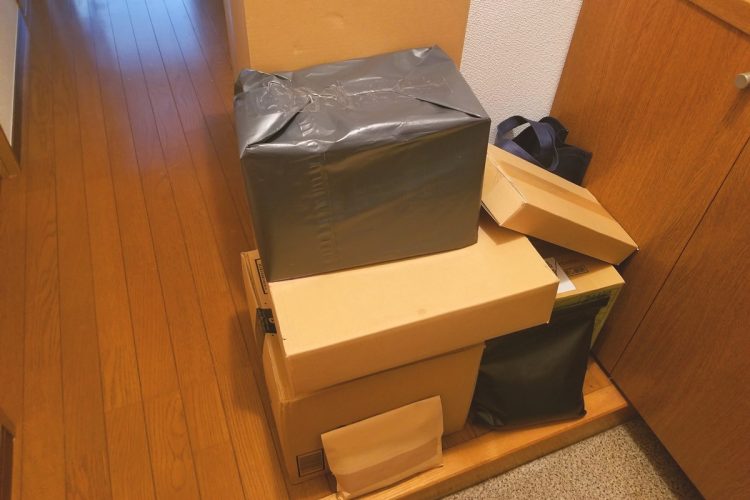 ネット通販だとつい買いすぎてしまう人は少なくない？（イメージ）