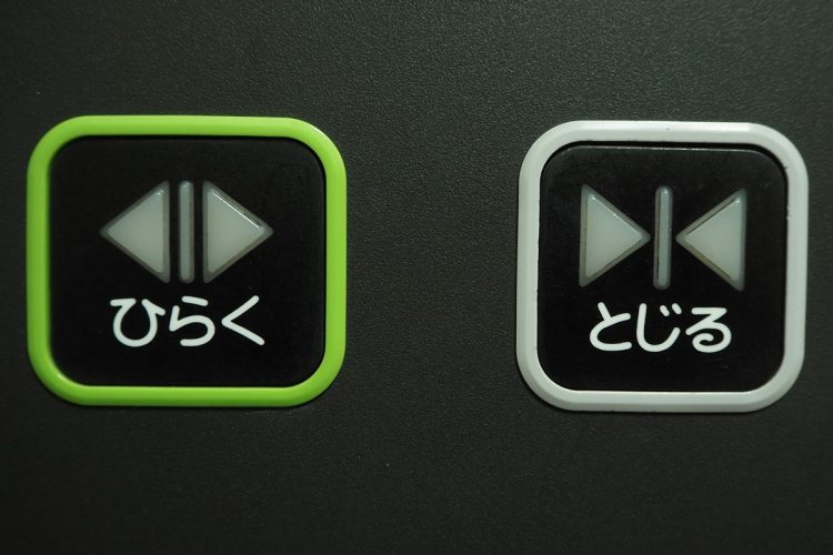 エレベーターに乗った順番と受付の順番が“逆転”してしまうことへのモヤモヤ