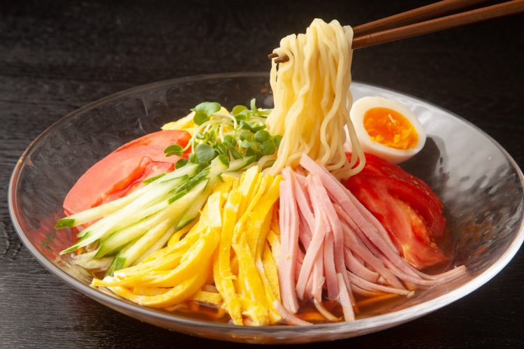 「冷やし中華」は自由で楽しい食べ物である