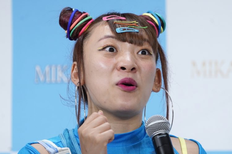 フワちゃん騒動であらためて考えたい「サブ垢」と「誤爆」のリスク（時事通信フォト）