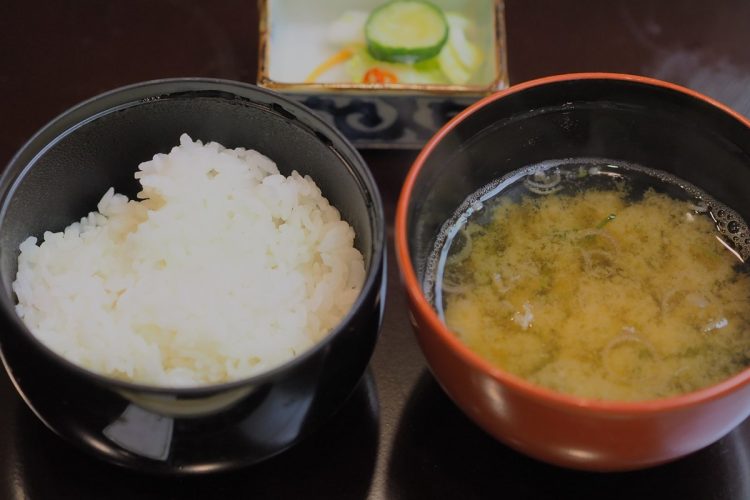 “味噌汁かけご飯”はありかなしか？