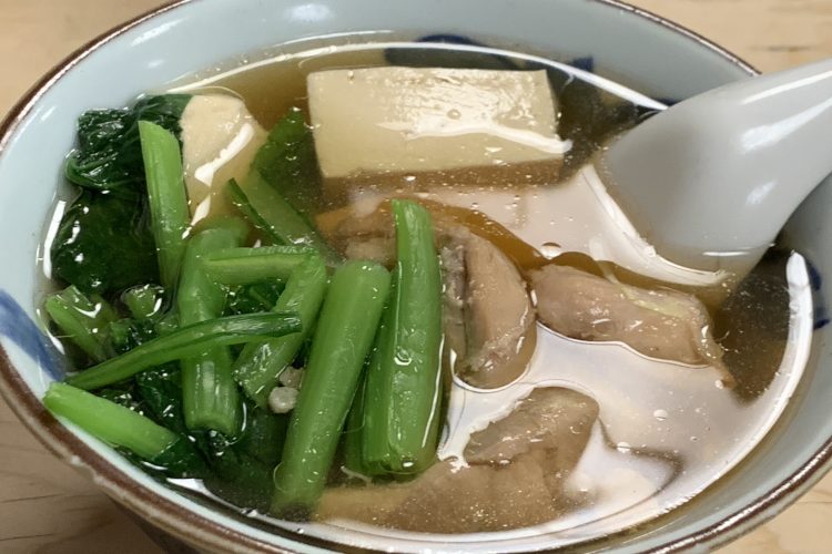 定食にもついてくる名物メニュー