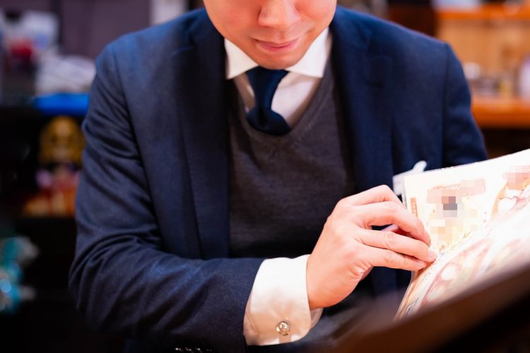 飲食店に一緒に行った知人からの“こだわりのアドバイス”にうんざり（イメージ）