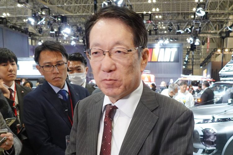 三菱自動車の加藤隆雄・社長（時事通信フォト）