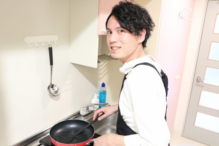 自炊慣れしていない人にとっては節約につながらない？（イメージ）
