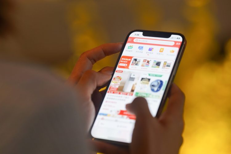 中国ネット通販大手「JDドットコム」は「輸出企業の迅速な国内市場開拓を支援する」と宣言（Getty Images）
