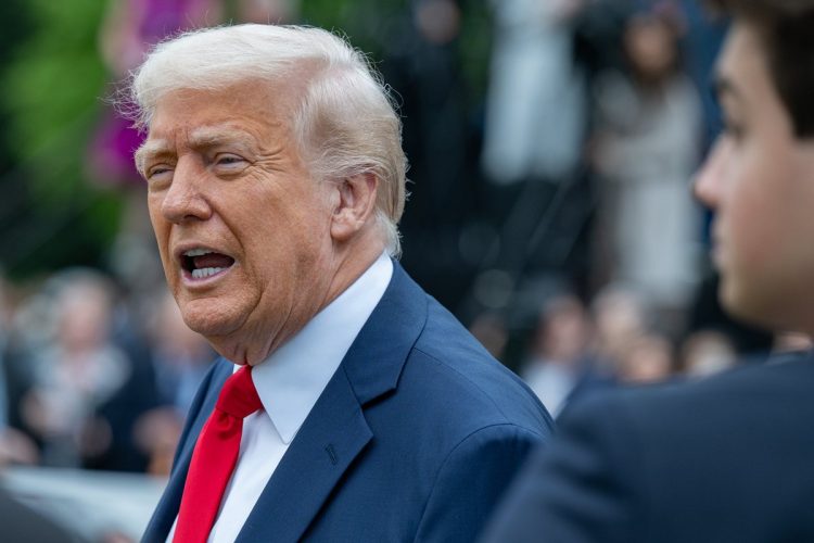 億り人・はっしゃん氏はトランプ関税ショックについて「リバウンドでむしろお釣りをもらました」と振り返る（CNP／時事通信フォト）