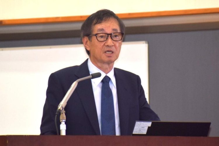 6月13日、母校・人吉高校で講演した日本製鉄・橋本英二会長兼CEO