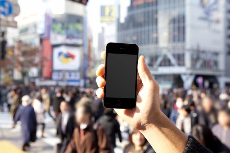 「街歩き＋AI」で投資先をどう見つけるのか（写真：イメージマート）