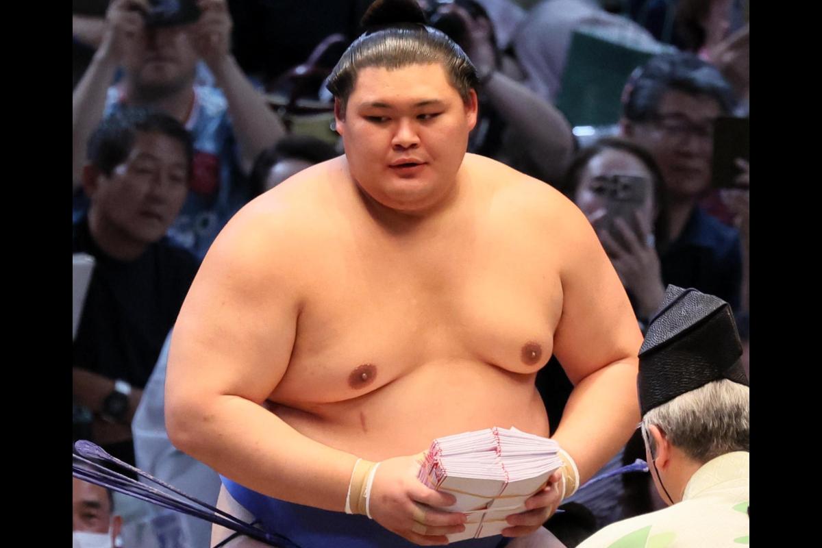 白鵬の記録を更新か》大の里の懸賞金が史上最多ペースで“年間手取り