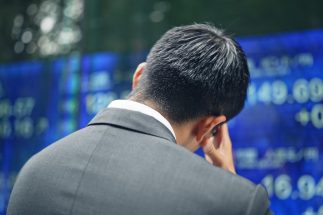 長期保有銘柄を売る判断は？（イメージ）