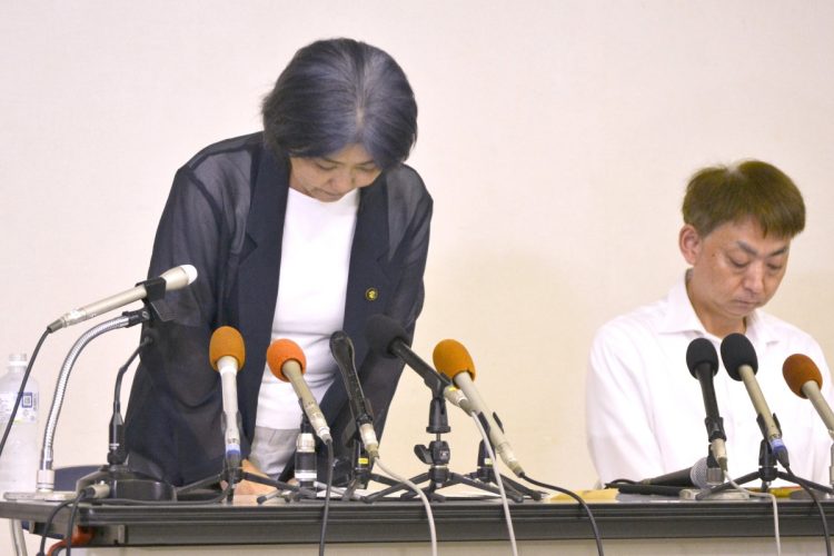 学歴詐称問題にゆれる静岡県伊東市の田久保真紀・市長（時事通信フォト）