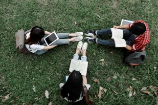 留学生が多くなったのは日本の少子化も影響か（写真：イメージマート）