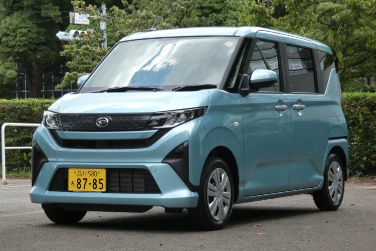 7世代目の新型「ムーヴ」。日本での使いやすさを徹底して追求した軽自動車をリードする存在としてデビューし、大人気となっている