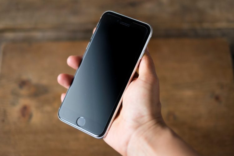 中古スマホ市場で根強い人気のiPhone SEシリーズ