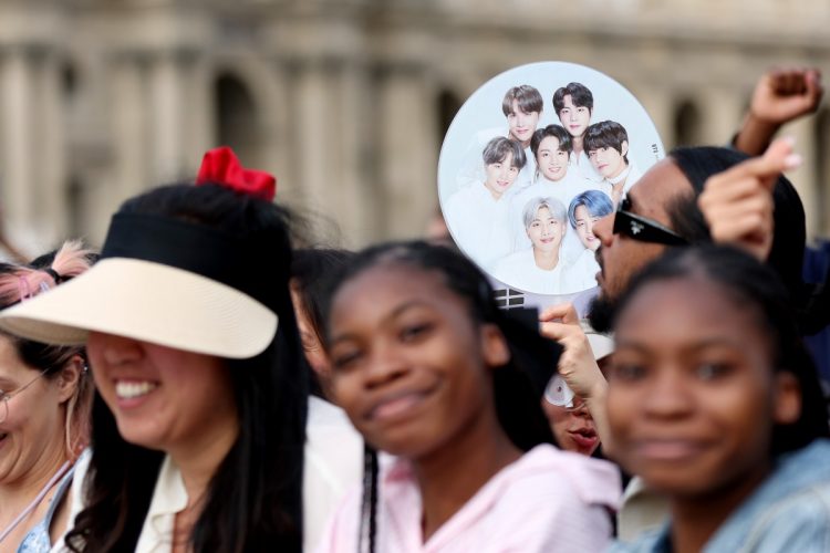 BTSが世界的に人気が拡大した背景としてファンダムの力も見逃せない（Getty Images）