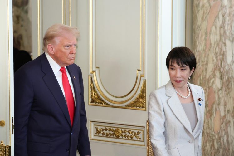 「高市×トランプ」体制の誕生で日本株市場はどうなるか（時事通信フォト）