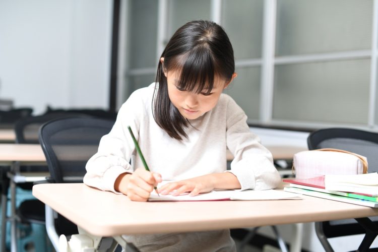 子供にかかった受験費用、少しでも“元を取りたい”？（イメージ）