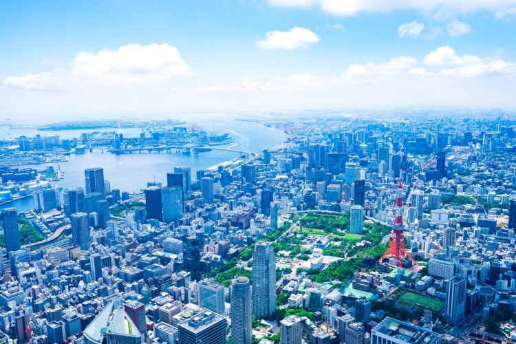 都心部の新築マンション価格が異常な高騰を続けた背景とは（写真：イメージマート）