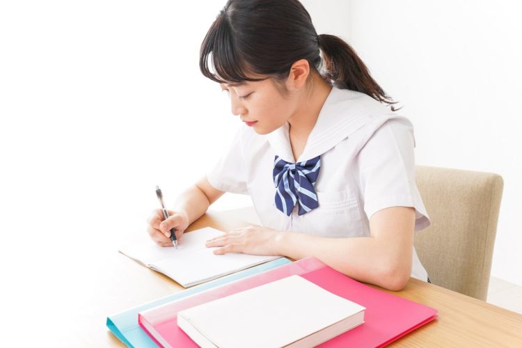 女子生徒が推薦入試を選好する背景は？（イメージ）