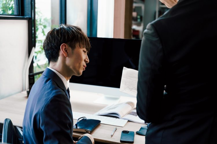 “逆パワハラ”という新たな問題も（写真：イメージマート）