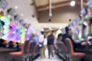 閑古鳥が鳴いていたホールが大手ホールチェーンに買収され、人気店になることもあるという（Getty Images）