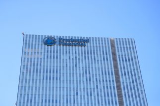 現役の営業社員らは今後どうするのか（プルデンシャル生命本社が入るプルデンシャルタワー）
