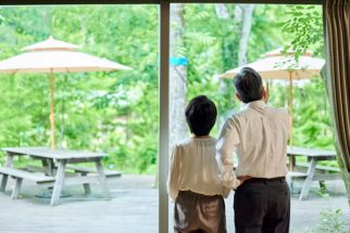 節約しすぎるても、せっかくの70代を楽しめない（写真：イメージマート）