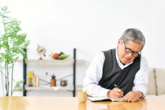 「エンディングノート」には何を書くべきか（写真：イメージマート）