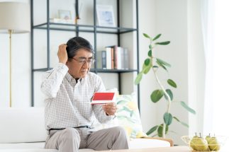 老後資産の使い方の注意点とは（写真：イメージマート）
