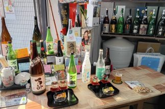 苦戦する街の酒屋が「角打ち」に見出すビジネスチャンス　常連客だけでなく「一次会前にちょっと一杯」、観光客需要も取り込む工夫　海外にはない業態のポテンシャル