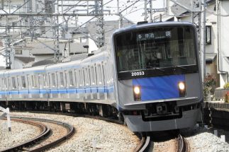 西武鉄道20000系が本社・所沢から700km以上離れた日立の工場へ…　異例の「里帰り改造」を決めた理由